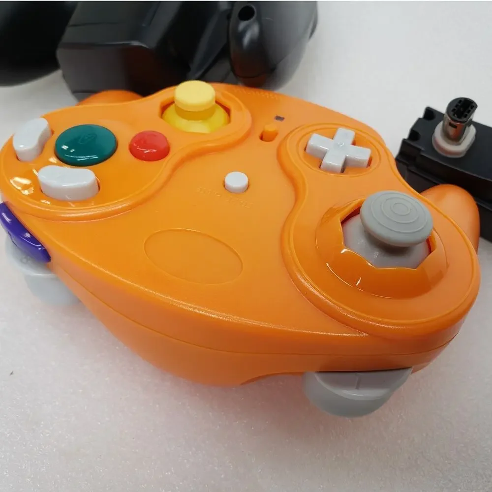 PGFYDAL 2.4G Wireless GameCube Controllers w Wireless Receivers. Orange & Black